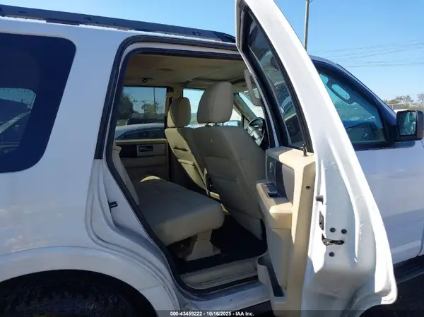 1FMJU1HT8GEF28018 2016 FORD EXPEDITION - Image 8