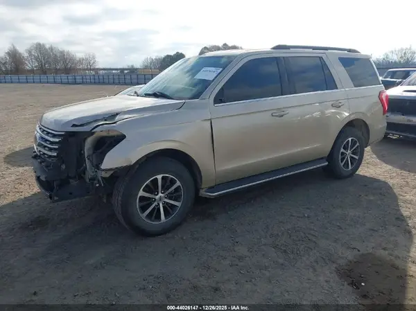 1FMJU1HT8JEA16816 2018 FORD EXPEDITION - Image 2