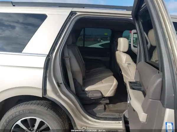 1FMJU1HT8JEA16816 2018 FORD EXPEDITION - Image 8