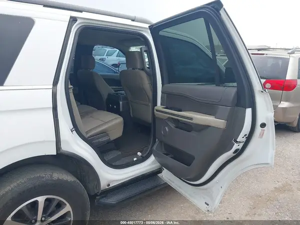 1FMJU1HT8JEA23877 2018 FORD EXPEDITION - Image 8