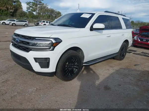 1FMJU1HT8NEA15509 2022 FORD EXPEDITION - Image 2