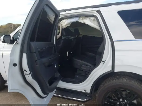 1FMJU1HT8NEA15509 2022 FORD EXPEDITION - Image 8