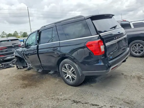 1FMJU1HT8NEA15882 2022 FORD EXPEDITION - Image 2