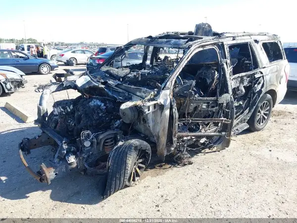 1FMJU1HT9JEA68018 2018 FORD EXPEDITION - Image 2