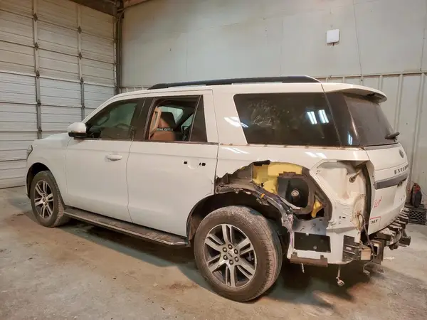 1FMJU1HT9NEA48633 2022 FORD EXPEDITION - Image 2