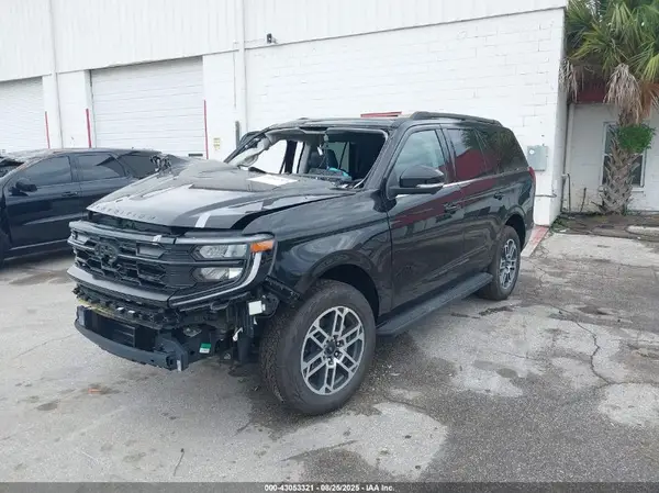 1FMJU1J81SEA23386 2025 FORD EXPEDITION - Image 2
