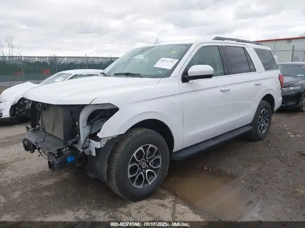1FMJU1J82REA32804 2024 FORD EXPEDITION - Image 1