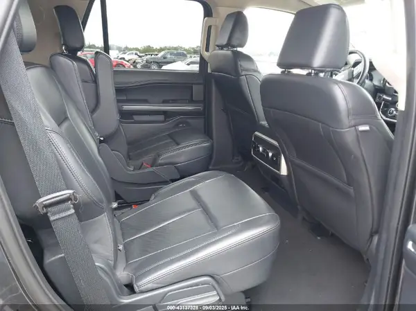 1FMJU1J83REA22993 2024 FORD EXPEDITION - Image 8