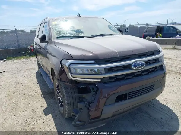 1FMJU1J83REA72180 2024 FORD EXPEDITION - Image 1