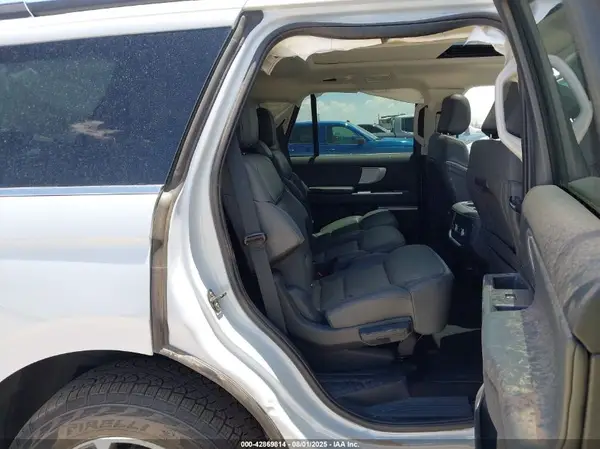 1FMJU1J83SEA09215 2025 FORD EXPEDITION - Image 8