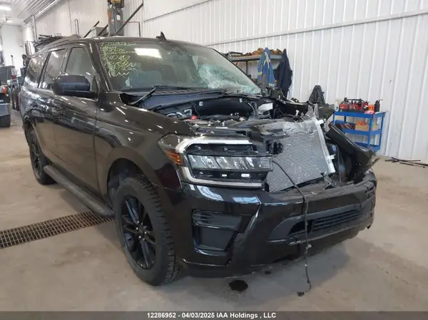 1FMJU1J84REA72124 2024 FORD EXPEDITION - Image 1