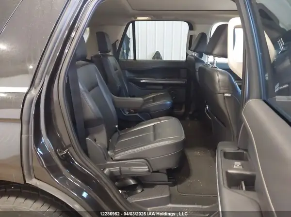 1FMJU1J84REA72124 2024 FORD EXPEDITION - Image 8