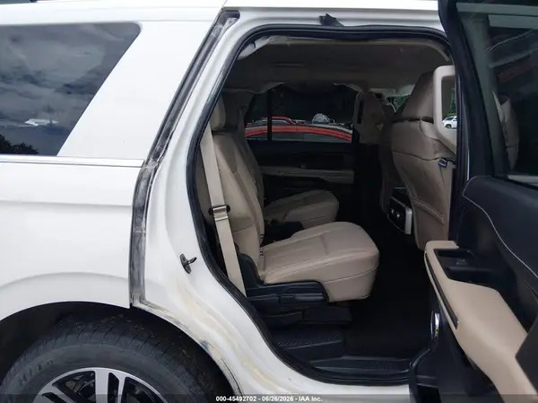 1FMJU1J84REA77694 2024 FORD EXPEDITION - Image 8