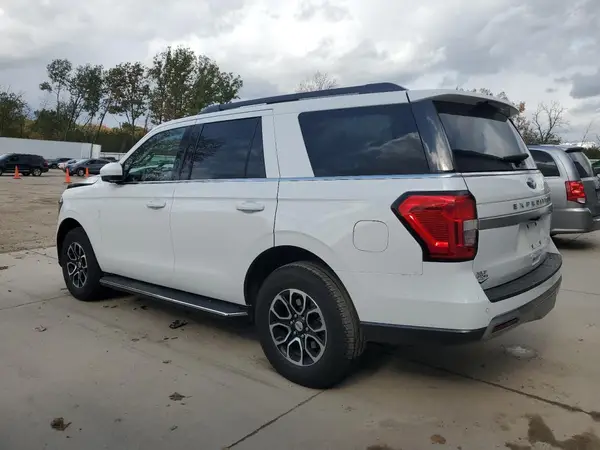 1FMJU1J85PEA24807 2023 FORD EXPEDITION - Image 2