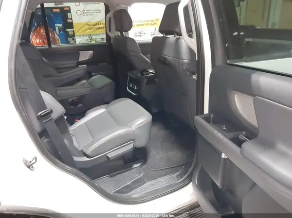 1FMJU1J85SEA28381 2025 FORD EXPEDITION - Image 8