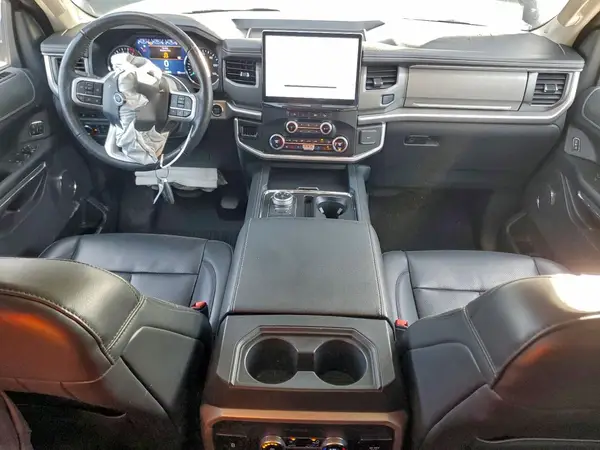 1FMJU1J86REA24821 2024 FORD EXPEDITION - Image 8