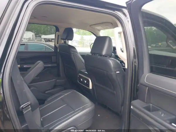 1FMJU1J86REA25838 2024 FORD EXPEDITION - Image 8