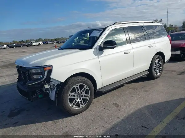 1FMJU1J86SEA29944 2025 FORD EXPEDITION - Image 2