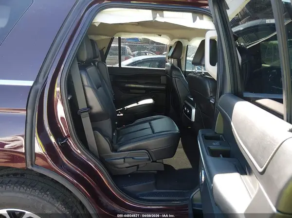 1FMJU1J88REA01721 2024 FORD EXPEDITION - Image 8