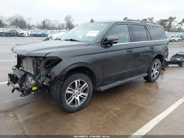 1FMJU1J88REA08314 2024 FORD EXPEDITION - Image 2
