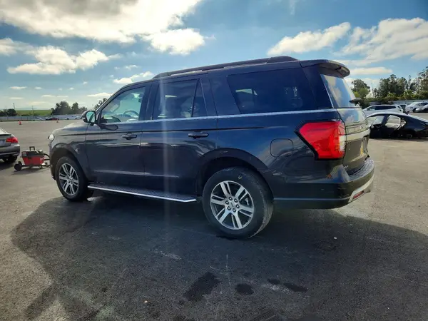 1FMJU1J89PEA57292 2023 FORD EXPEDITION - Image 2