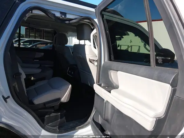 1FMJU1J89SEA62694 2025 FORD EXPEDITION - Image 8