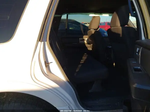 1FMJU1JT2HEA44549 2017 FORD EXPEDITION - Image 8