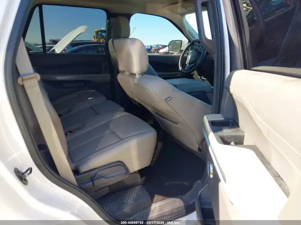 1FMJU1JT2KEA47765 2019 FORD EXPEDITION - Image 8