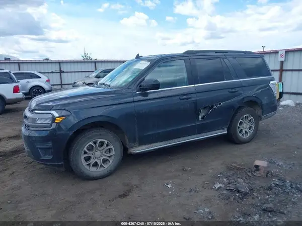 1FMJU1JT3NEA66717 2022 FORD EXPEDITION - Image 2
