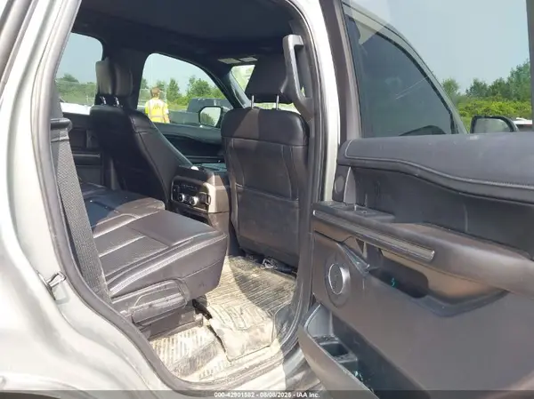 1FMJU1JT6KEA44657 2019 FORD EXPEDITION - Image 8