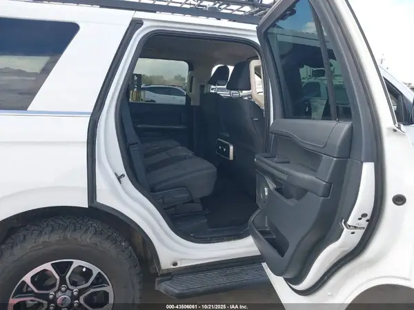 1FMJU1JT6NEA57350 2022 FORD EXPEDITION - Image 8