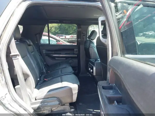 1FMJU1JT7JEA05560 2018 FORD EXPEDITION - Image 8