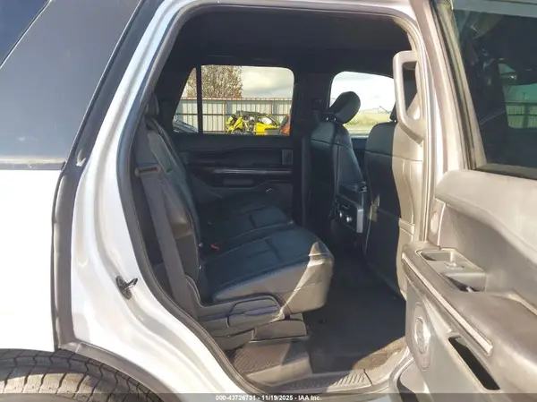 1FMJU1JT7JEA34556 2018 FORD EXPEDITION - Image 8