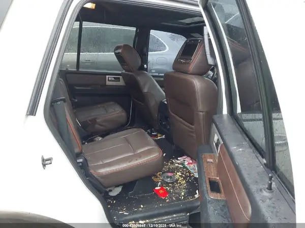 1FMJU1JT8HEA20823 2017 FORD EXPEDITION - Image 8