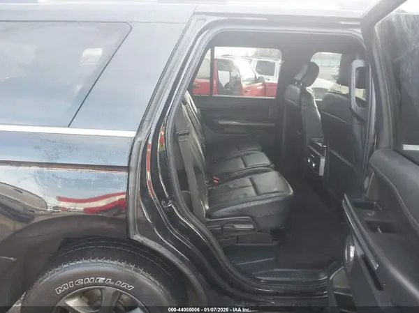 1FMJU1JT8KEA79670 2019 FORD EXPEDITION - Image 8