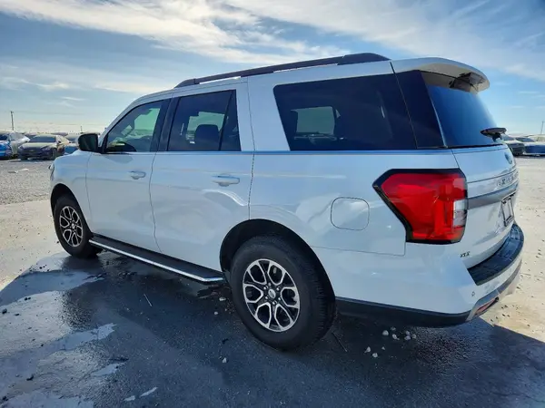 1FMJU1JT8NEA34572 2022 FORD EXPEDITION - Image 2