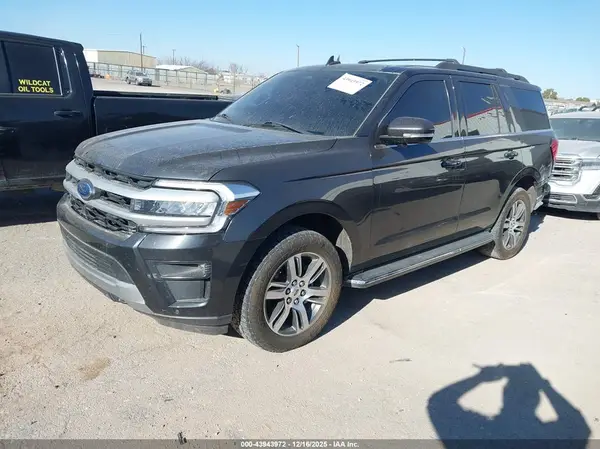 1FMJU1JT9NEA18607 2022 FORD EXPEDITION - Image 2