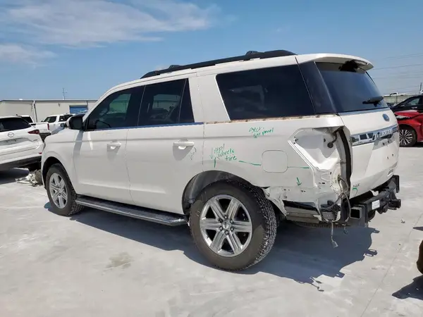 1FMJU1JTXJEA67972 2018 FORD EXPEDITION - Image 2