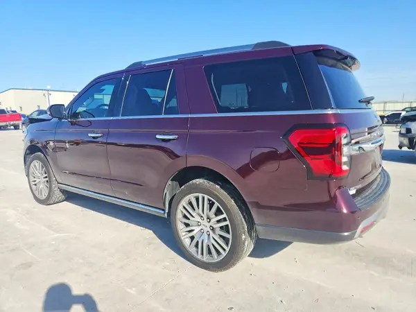 1FMJU1K80REA11383 2024 FORD EXPEDITION - Image 2