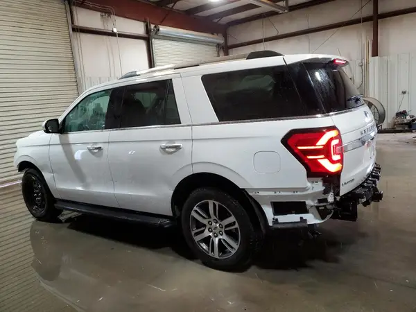 1FMJU1K82REA25513 2024 FORD EXPEDITION - Image 2