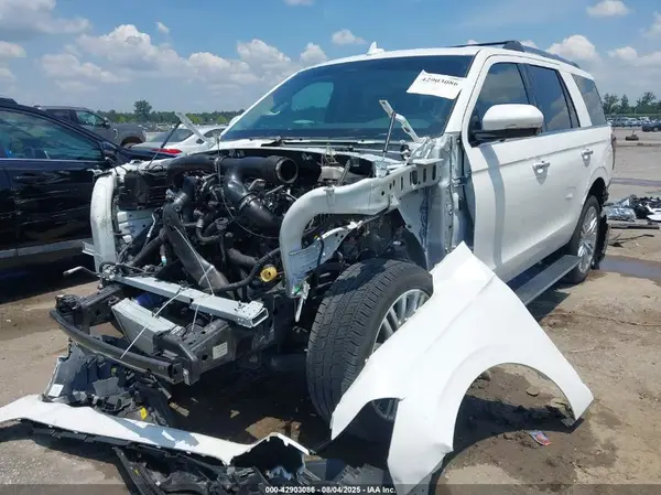 1FMJU1K83REA76518 2024 FORD EXPEDITION - Image 2