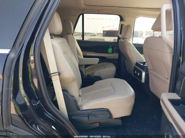 1FMJU1K86REA25501 2024 FORD EXPEDITION - Image 8