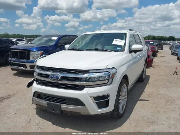 1FMJU1K88REA51629 2024 FORD EXPEDITION - Image 2
