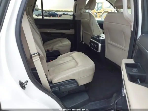 1FMJU1K8XPEA15261 2023 FORD EXPEDITION - Image 8