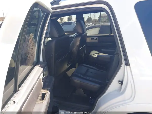 1FMJU1KT0HEA20040 2017 FORD EXPEDITION - Image 8