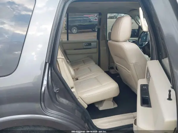 1FMJU1KT7GEF12174 2016 FORD EXPEDITION - Image 8