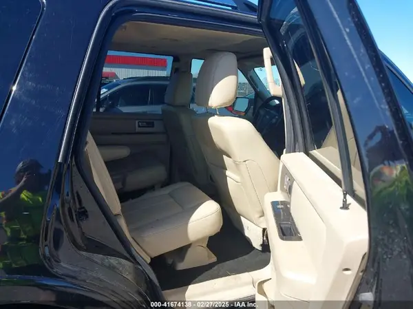 1FMJU1KT7HEA40933 2017 FORD EXPEDITION - Image 8