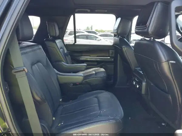 1FMJU1KT7JEA52764 2018 FORD EXPEDITION - Image 8