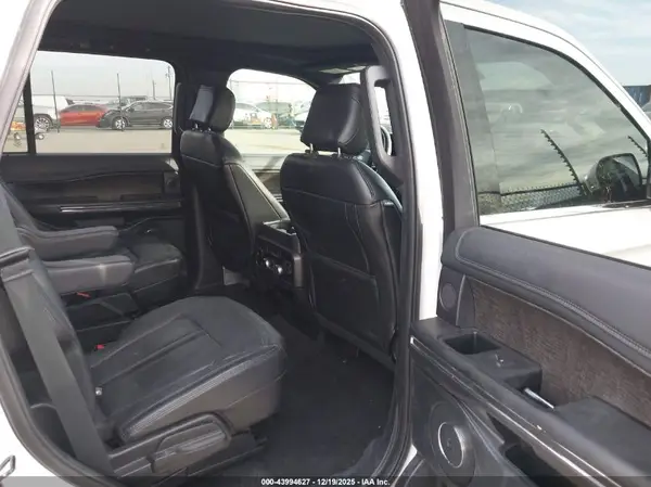 1FMJU1KT7KEA45931 2019 FORD EXPEDITION - Image 8