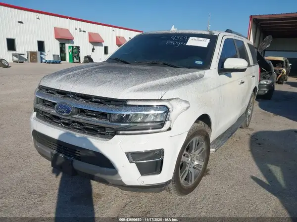 1FMJU1KT7NEA51913 2022 FORD EXPEDITION - Image 2